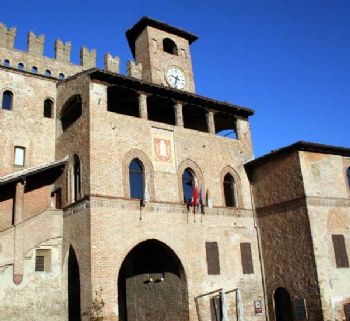 Routes in Piacentino: Castell'Arquato